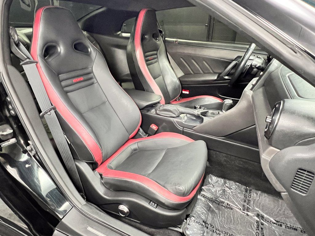 Used 2019 Nissan GT-R Premium w/ Premium Interior Package AWD/4WD image 6