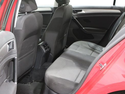 Used 2017 Volkswagen Golf S FWD image 20