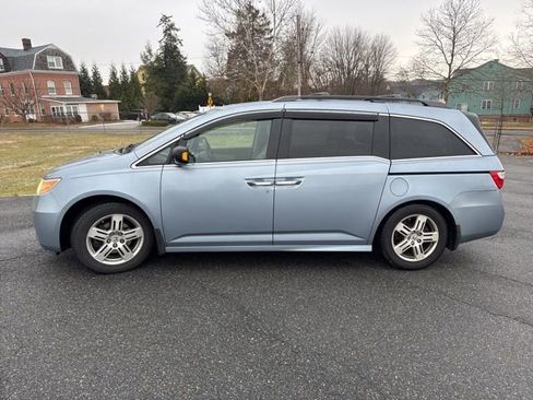 Used 2013 Honda Odyssey Touring image 3