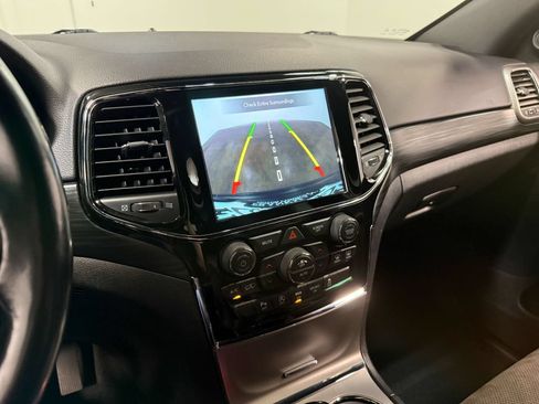 Used 2020 Jeep Grand Cherokee Altitude AWD/4WD image 79