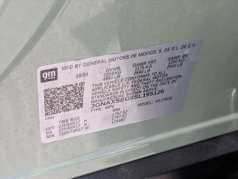 Used 2025 Chevrolet Equinox ACTIV AWD/4WD image 25