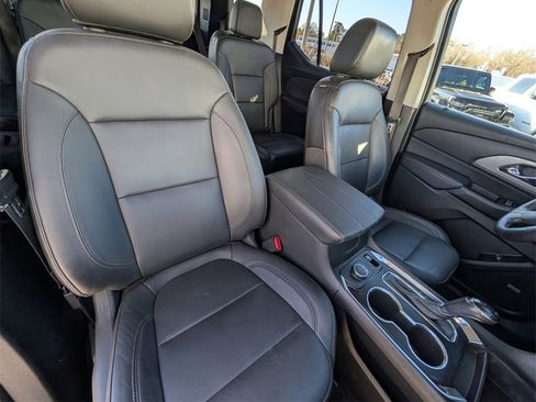 Used 2020 Chevrolet Traverse RS w/ LPO, Cargo Package image 22