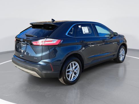Used 2024 Ford Edge SEL image 3