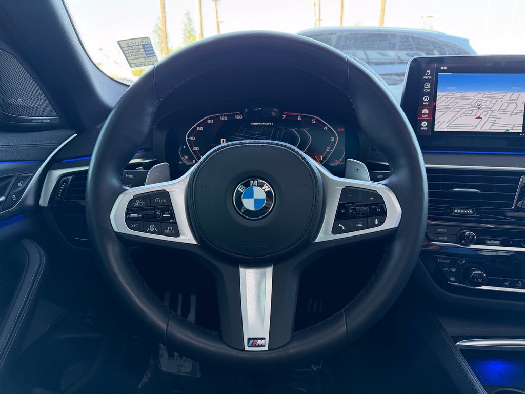 Used 2022 BMW M550i xDrive AWD/4WD image 21