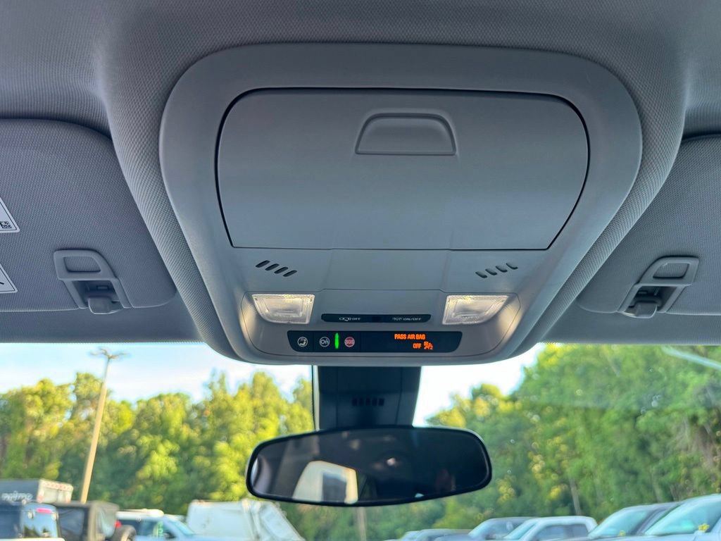 Used 2023 Chevrolet Equinox LT FWD image 17