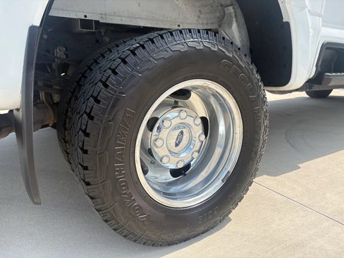 Used 2023 Ford F350 XL w/ 360-Degree Camera Package AWD/4WD image 24