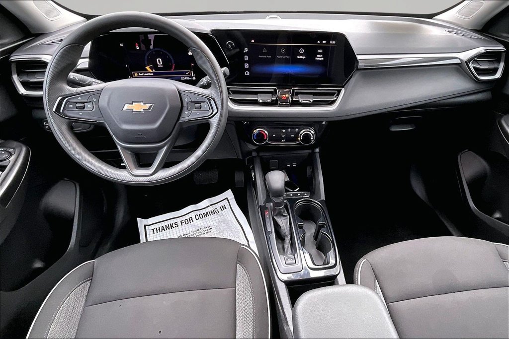 Used 2025 Chevrolet TrailBlazer LT w/ Driver Confidence Package FWD image 7
