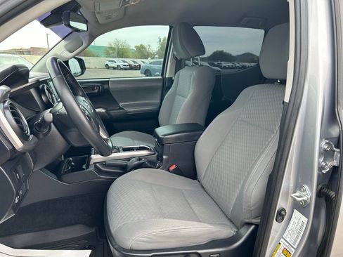 Used 2021 Toyota Tacoma SR5 image 15