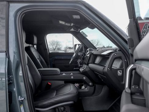 New 2026 Land Rover Defender 110 AWD/4WD image 22