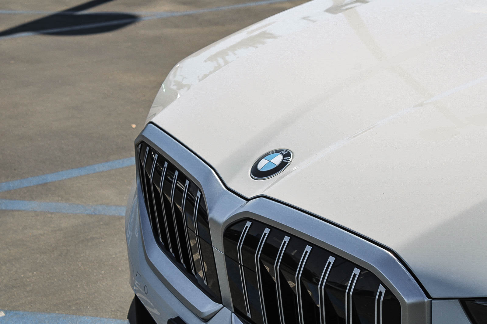 Used 2024 BMW 530i w/ Convenience Package RWD image 6
