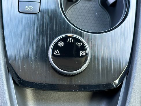 New 2026 Nissan Rogue SV AWD/4WD image 18