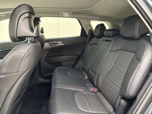 Used 2025 Kia Sportage SX Prestige AWD/4WD image 28