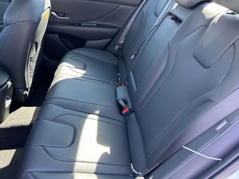 New 2026 Hyundai Elantra Limited image 18