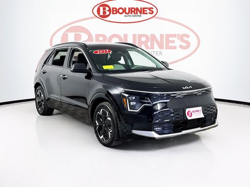 Used 2023 Kia Niro Wave w/ Wave Preserve Package image 1