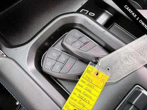 Used 2024 GMC Sierra 2500 AT4X image 35