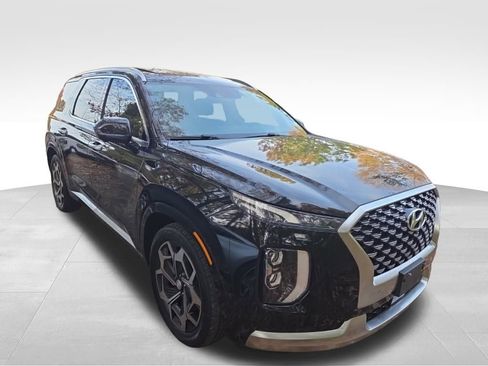 Used 2021 Hyundai Palisade Calligraphy image 2
