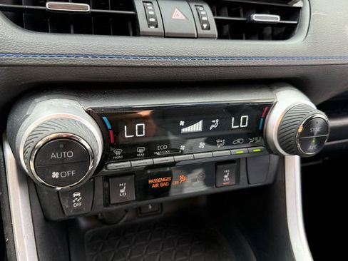 Used 2022 Toyota RAV4 XSE image 27