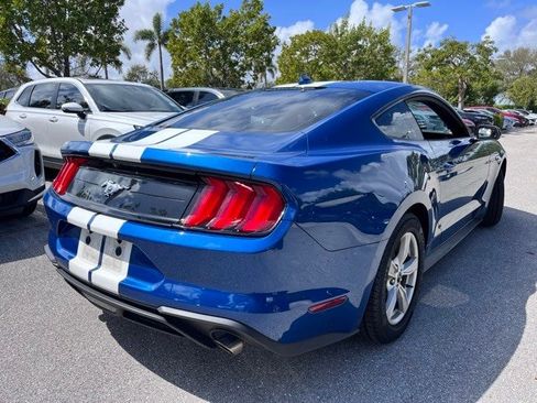 Used 2022 Ford Mustang Coupe image 4