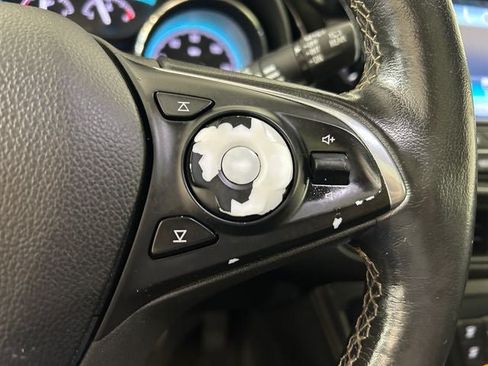 Used 2017 Buick Envision Essence FWD image 16