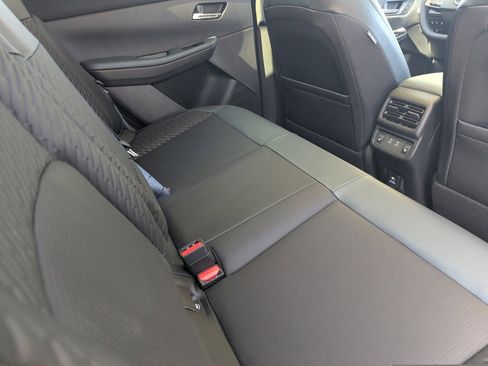 New 2026 Nissan Leaf Platinum+ w/ Cargo Package (Platinum+) image 21