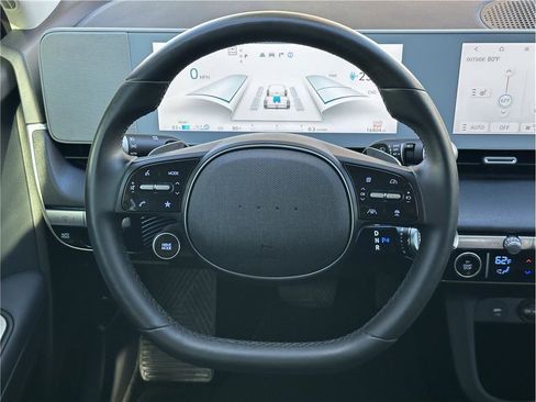 Used 2024 Hyundai Ioniq 5 SEL image 19