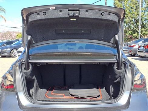 Used 2018 BMW 340i Sedan RWD image 9
