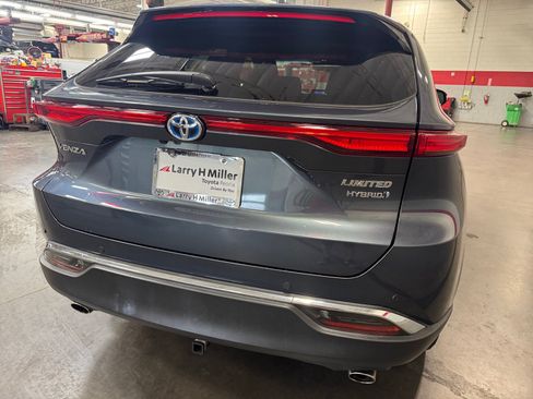 Used 2021 Toyota Venza Limited w/ Advanced Technology Package AWD/4WD image 25