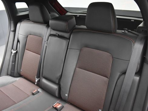 New 2025 Nissan Kicks SR image 17