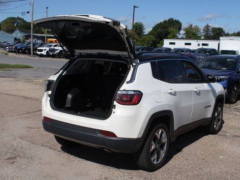 Used 2020 Jeep Compass Limited AWD/4WD image 7