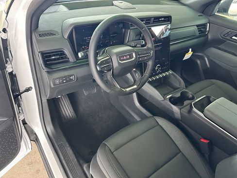 New 2027 GMC Terrain AT4 w/ Convenience Package III AWD/4WD image 12