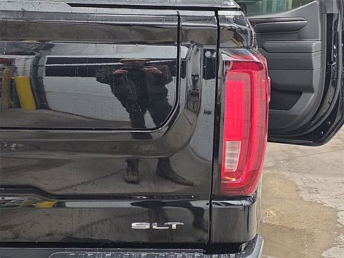 Certified 2022 GMC Sierra 1500 SLT w/ SLT Premium Plus Package image 34