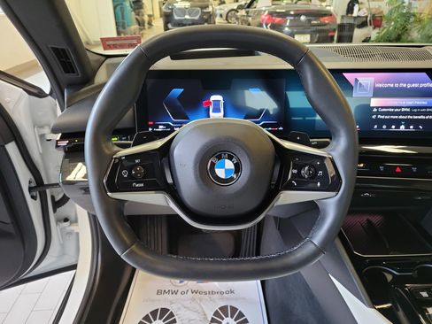 Used 2024 BMW 530i xDrive w/ Premium Package AWD/4WD image 21