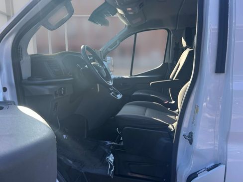 Used 2023 Ford Transit 350 XLT image 11