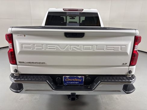 Used 2021 Chevrolet Silverado 1500 LT w/ Convenience Package II AWD/4WD image 8