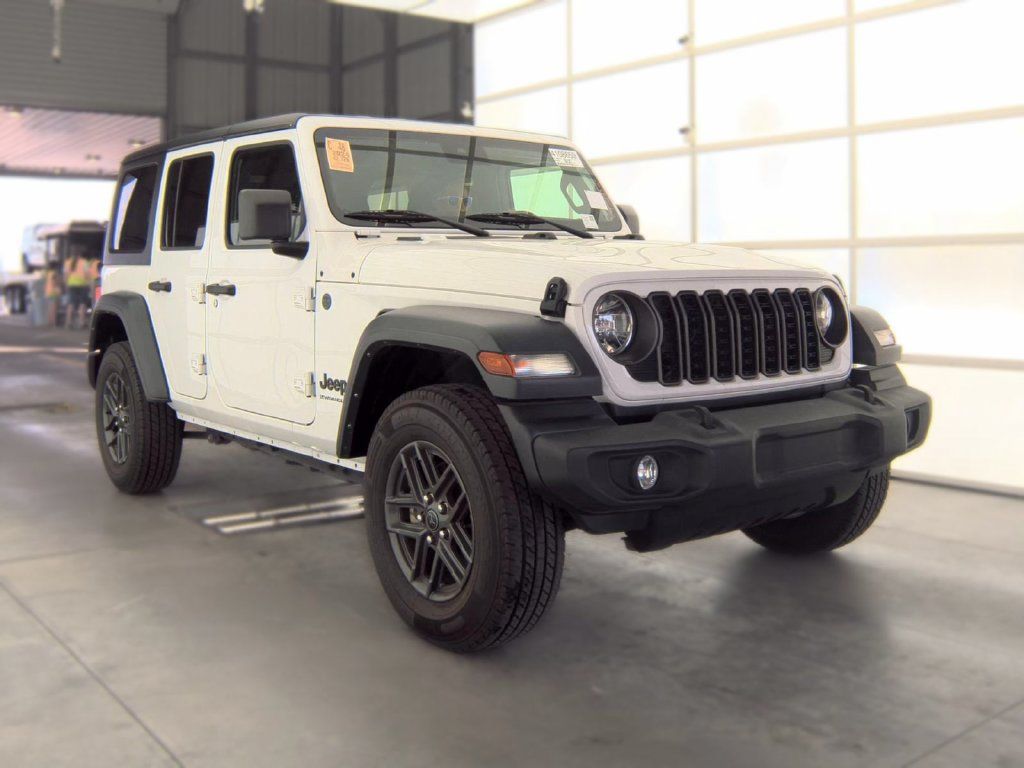 Used 2024 Jeep Wrangler Unlimited Sport AWD/4WD image 4