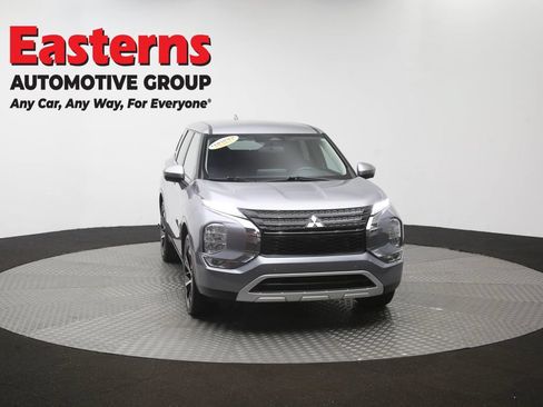 Used 2024 Mitsubishi Outlander SE FWD image 50