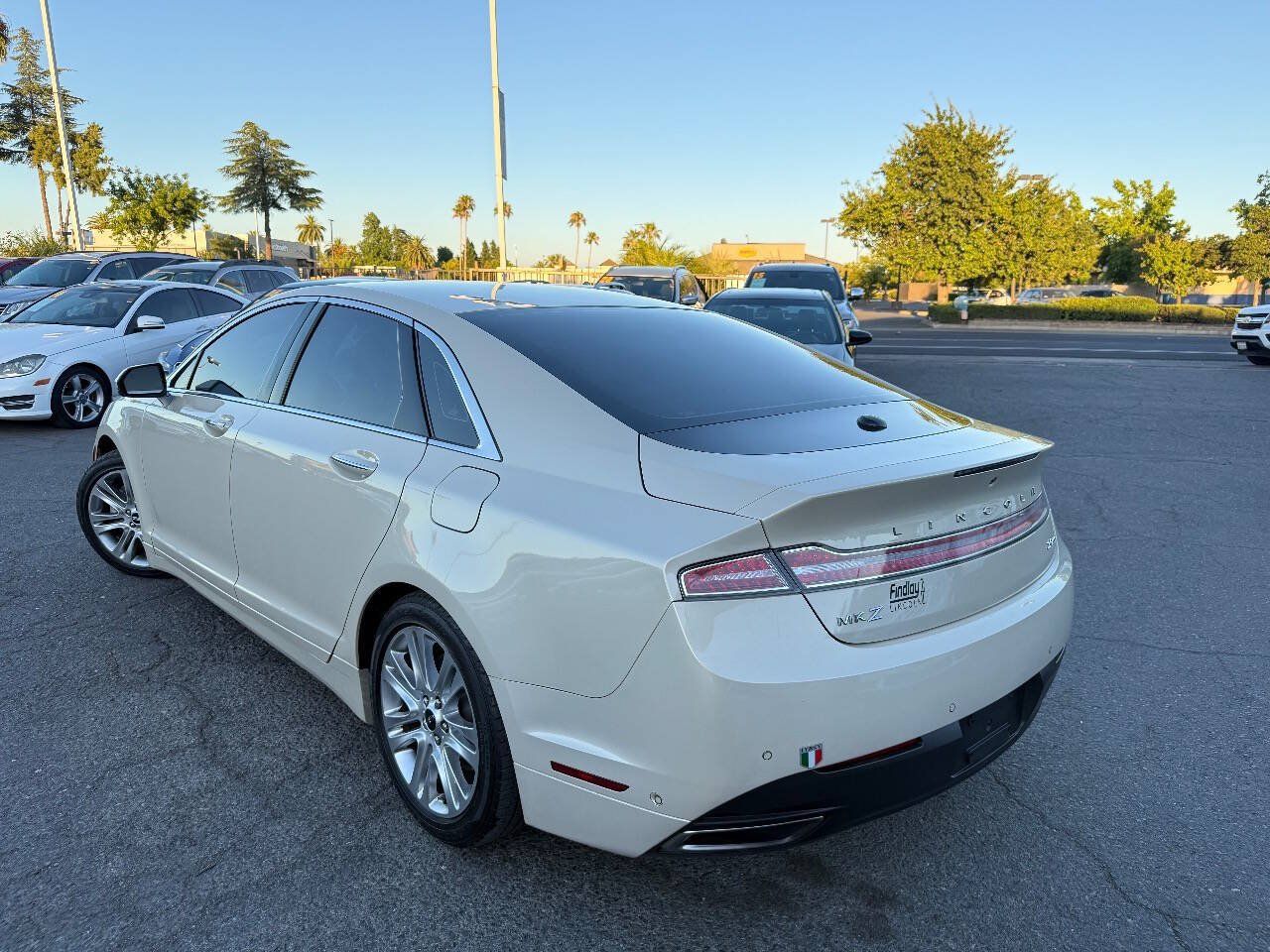 Used 2014 Lincoln MKZ w/ Equipment Group 102A Reserve FWD image 5