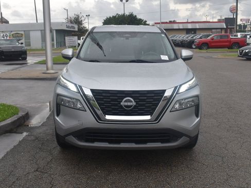 Used 2023 Nissan Rogue SV FWD image 17
