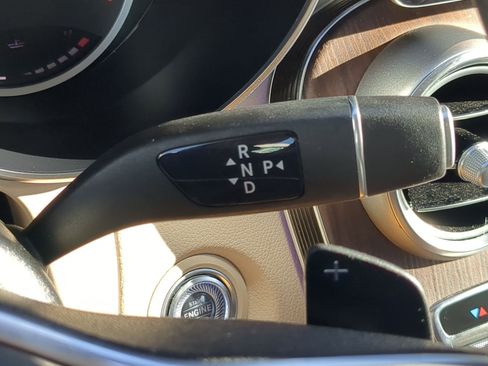 Used 2021 Mercedes-Benz GLC 300 image 27