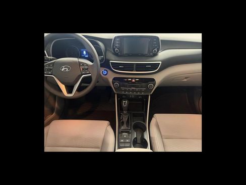 Used 2020 Hyundai Tucson SEL w/ Winter Weather Package FWD image 13