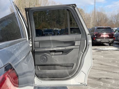 Used 2022 Ford Expedition Max XLT image 33