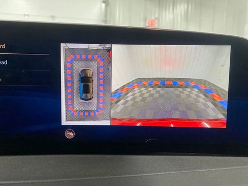 Used 2025 Cadillac XT4 Premium Luxury w/ Cold Weather Package image 18