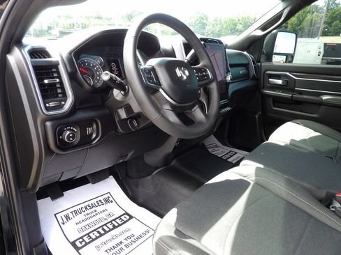 Used 2026 RAM 2500 Big Horn AWD/4WD image 16