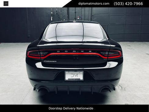 Used 2015 Dodge Charger SE w/ Popular Equipment Group RWD image 6