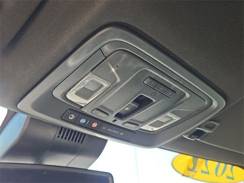 Used 2022 Chevrolet Silverado 1500 ZR2 image 27