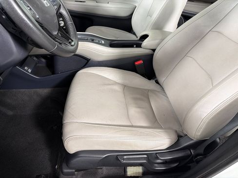 Used 2022 Honda HR-V EX-L image 11