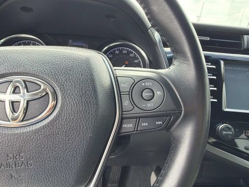 Used 2018 Toyota Camry SE w/ Convenience Package FWD image 27