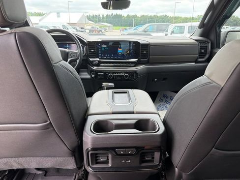 Used 2022 Chevrolet Silverado 1500 ZR2 w/ Technology Package AWD/4WD image 20