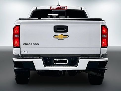Used 2018 Chevrolet Colorado Z71 AWD/4WD image 6