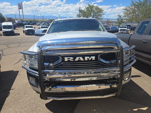 Used 2018 RAM 3500 Laramie Longhorn w/ Longhorn Southfork Package AWD/4WD image 2